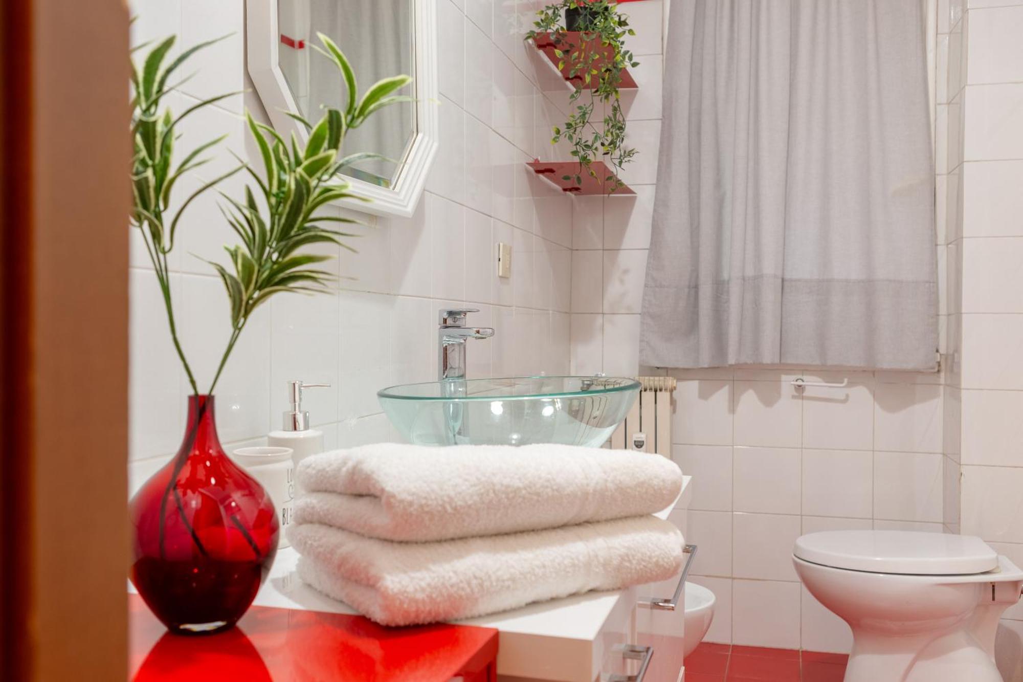 Stanza Comoda E Silenziosa Con Bagno Privato E Area Lavoro E Relax Рим Екстериор снимка
